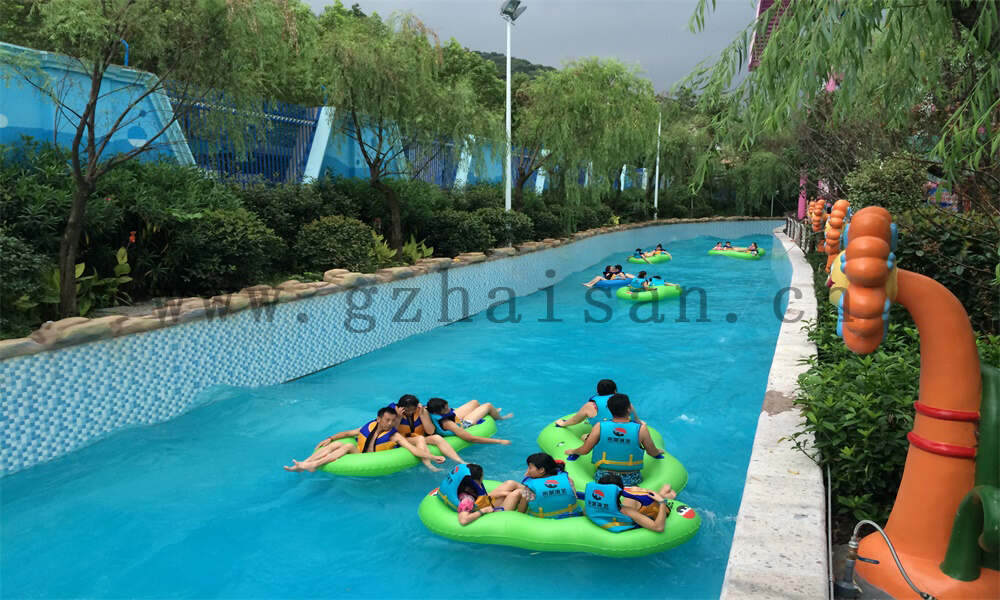 在水上乐园设备规划中哪些因素需要优先考虑?